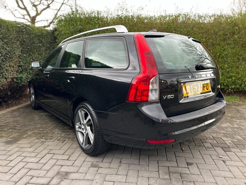 View VOLVO V50 1.6 D DRIVe SE Lux Nav Edition 