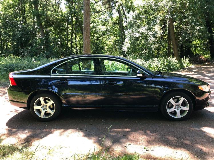 VOLVO S80