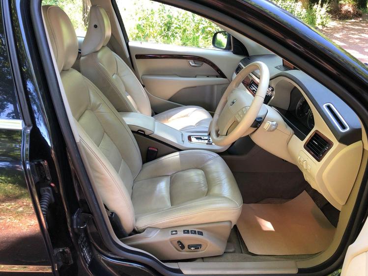 VOLVO S80