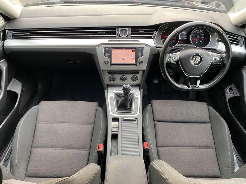 View VOLKSWAGEN PASSAT 2.0 TDI BlueMotion Tech SE Business Euro 6 ss 5dr